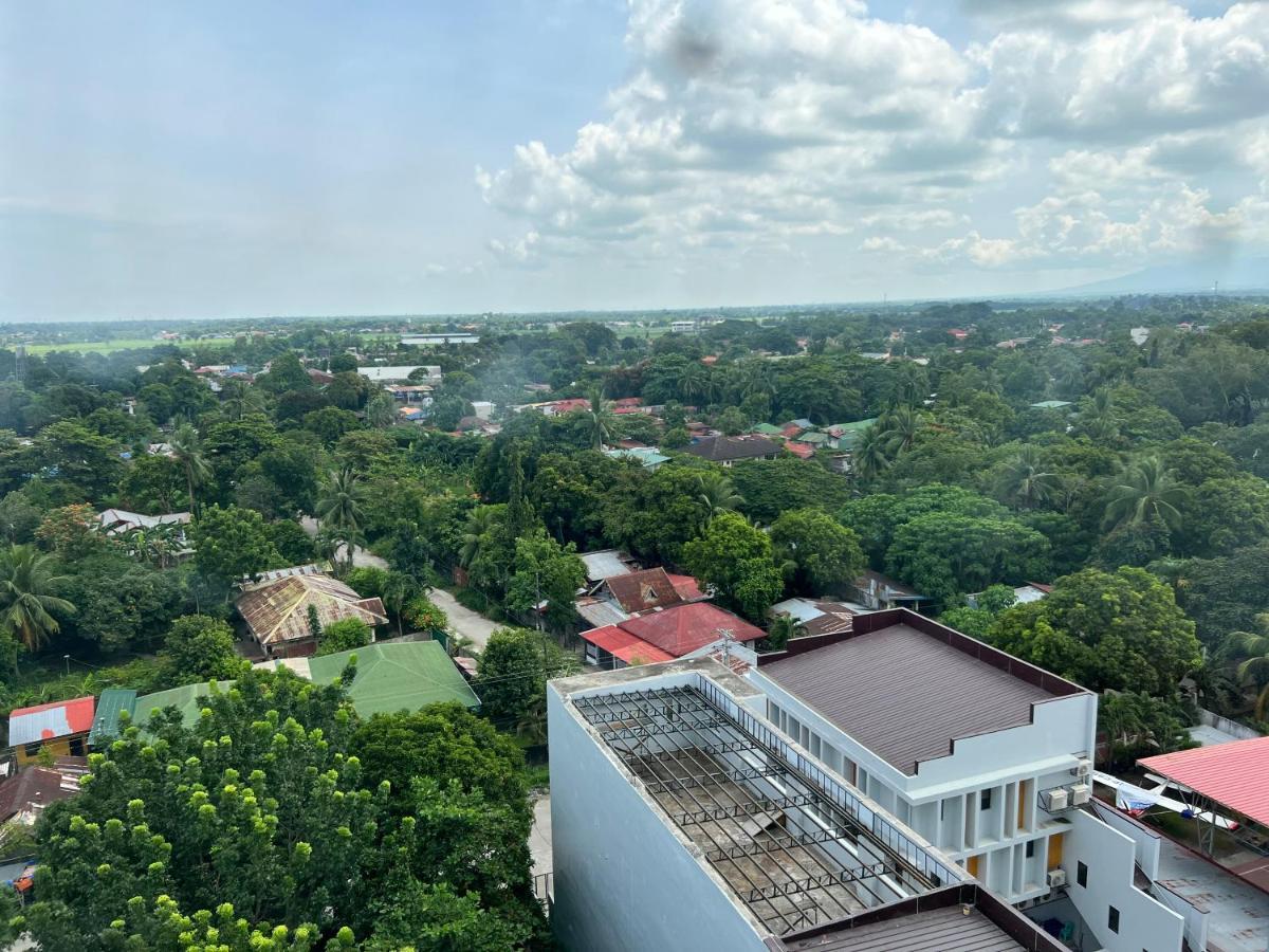 Lovely Studio Condominiums At Mesavirre Garden Residences Bacolod Dış mekan fotoğraf
