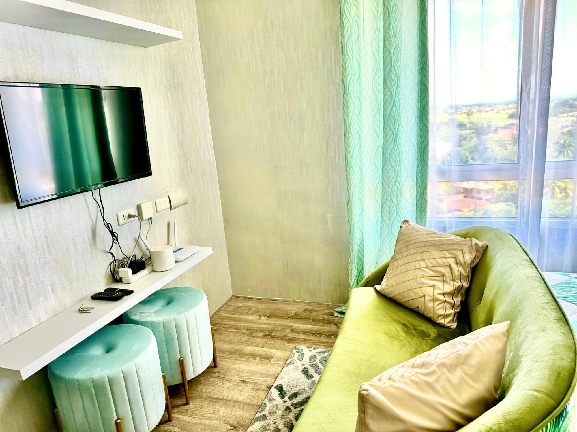 Lovely Studio Condominiums At Mesavirre Garden Residences Bacolod Dış mekan fotoğraf