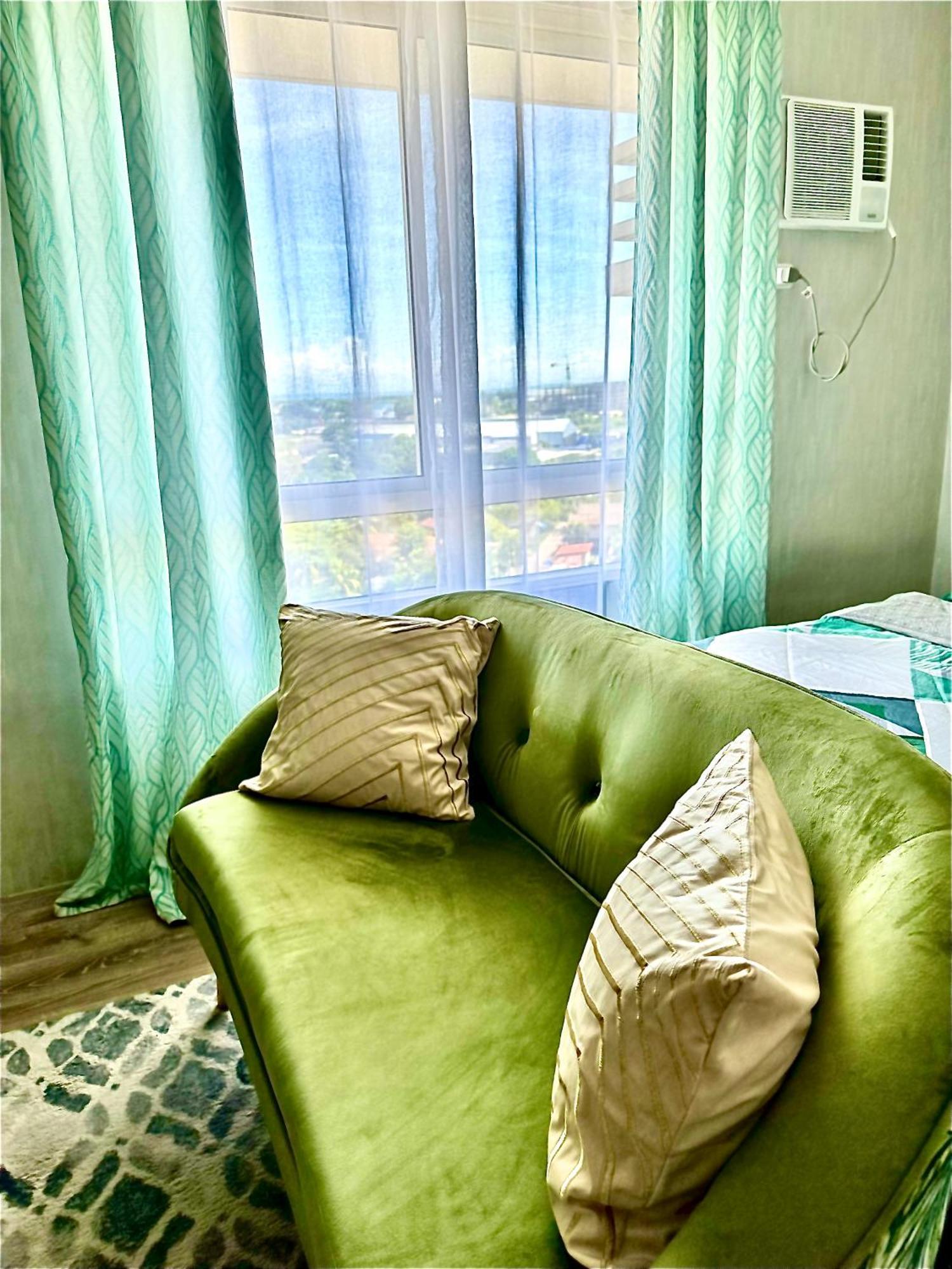 Lovely Studio Condominiums At Mesavirre Garden Residences Bacolod Dış mekan fotoğraf